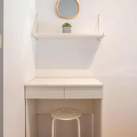 Beautiful 2br With Wonderful Garden Διαμέρισμα *