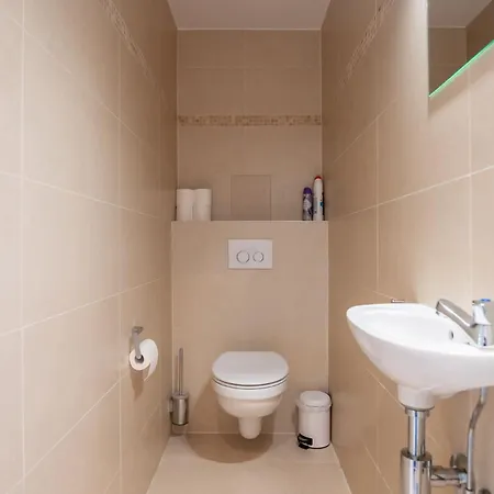 Beautiful 2br With Wonderful Garden Διαμέρισμα Οστένδη