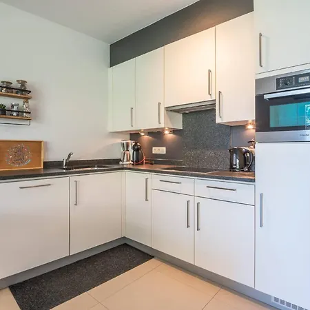 Beautiful 2br With Wonderful Garden * Остенде
