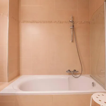 Daire Beautiful 2br With Wonderful Garden Oostende