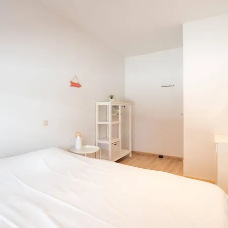Daire Beautiful 2br With Wonderful Garden *
